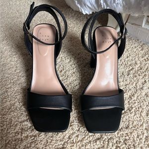 Women’s Sal wide width heels - a new day